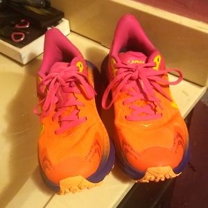 Hoka Tennis Shoes Size 5.5